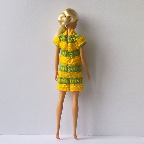 Oblečky pro Barbie - triko, sukně — foto 5