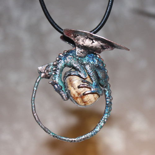 Dračí amulet — foto 3