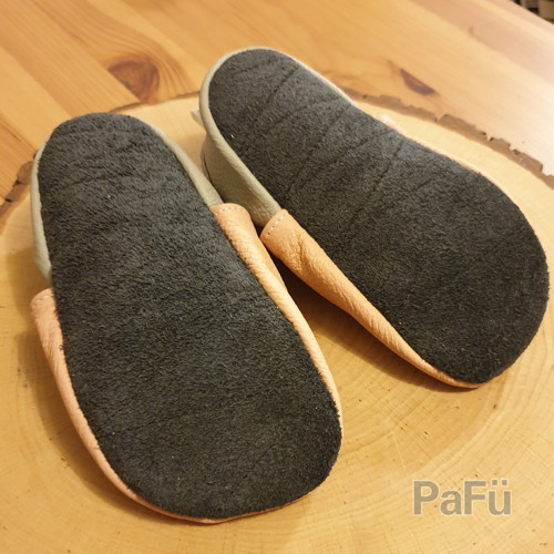Kožené capáčky 15 cm — foto 3