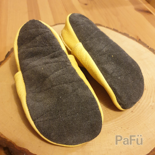 Kožené capáčky 15,5 cm — foto 3