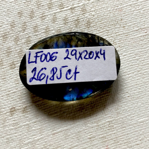 Labradorit brúsený kabošon ovál (LF006) — foto 6
