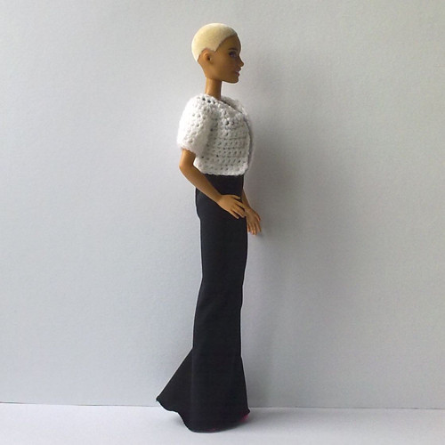 Oblečky pro Barbie - bolerko — foto 3