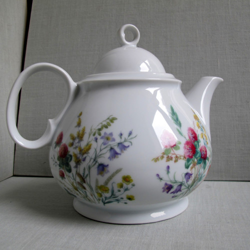 Porcelánová konvice kytková — foto 2