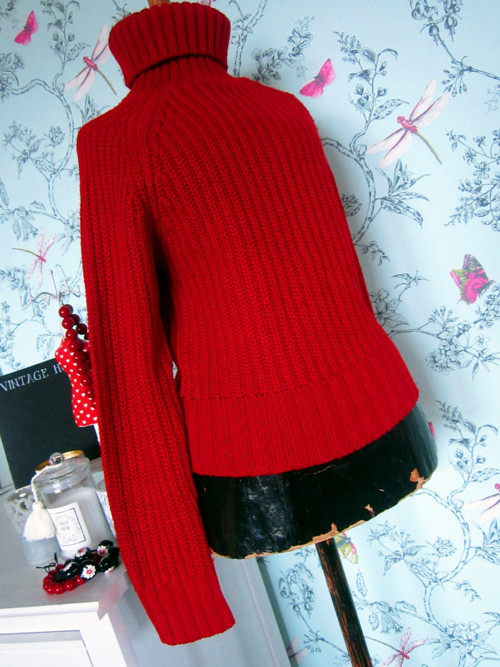 Svetr rolák, red, crop — foto 3