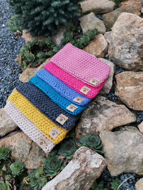 Háčkovaná merino čelenka antracit — foto 2