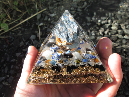Org. pyramida ,, Cesta v Bouři " — foto 2