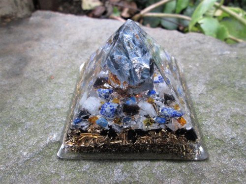Org. pyramida ,, Cesta v Bouři " — foto 4