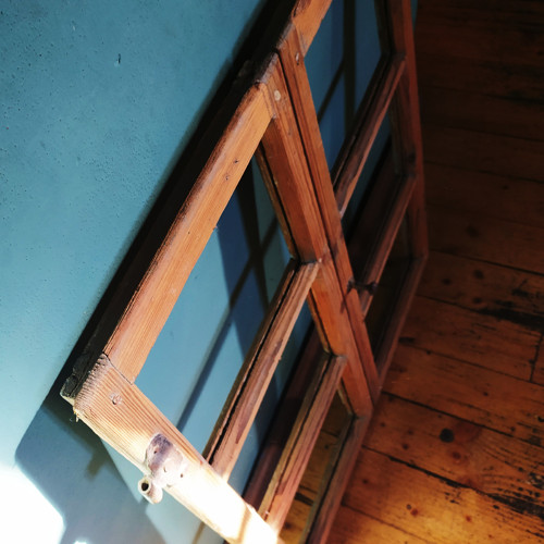 Staré okno 58x66 — foto 3