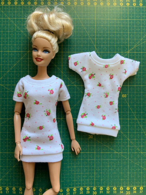 Šaty pro barbie — foto 3