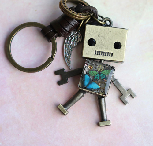 Robot - klíčenka — foto 2