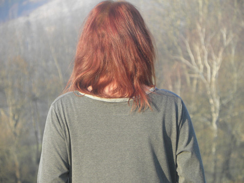 Loosely šaty ... v šedivém tónu — foto 4