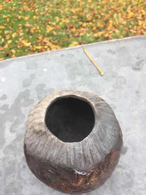 Kulatá raku váza — foto 2