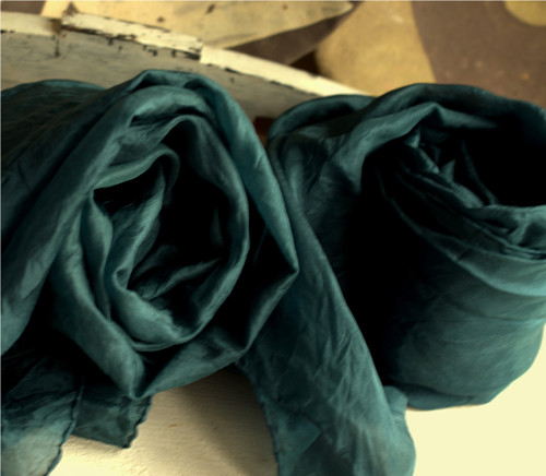 HEDVÁBNÁ ŠÁLA.......180 x 45 — foto 2