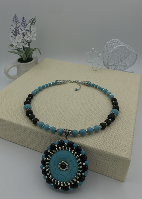 Náhrdelník (Choker) "Chantal" — foto 3
