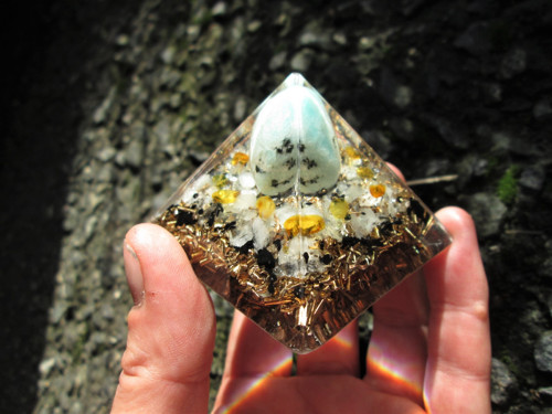 Org. pyramida ,, Snového světa " s amazonitem — foto 4