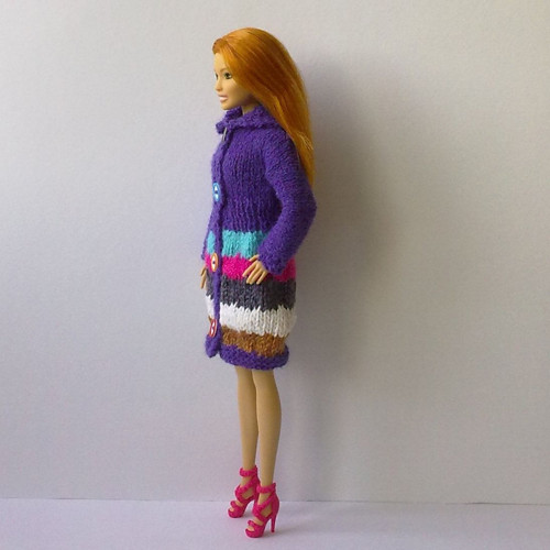 Oblečky pro Barbie - kabát — foto 3