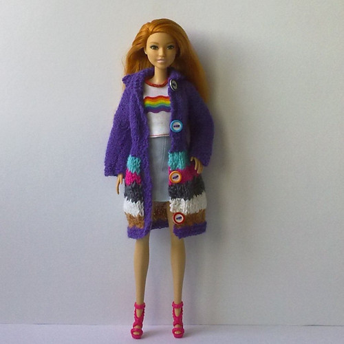 Oblečky pro Barbie - kabát — foto 5