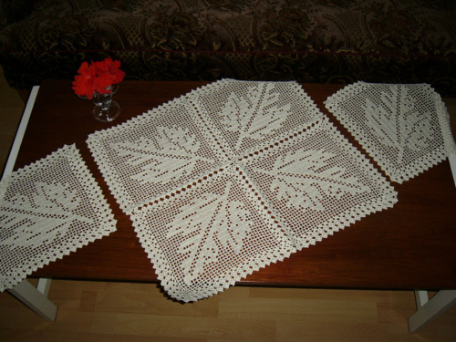Ubrusy - podložky - dečky - do okénka atd ... — foto 3