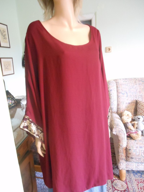 Splývavý boho, etno přehoz s flitry — foto 2