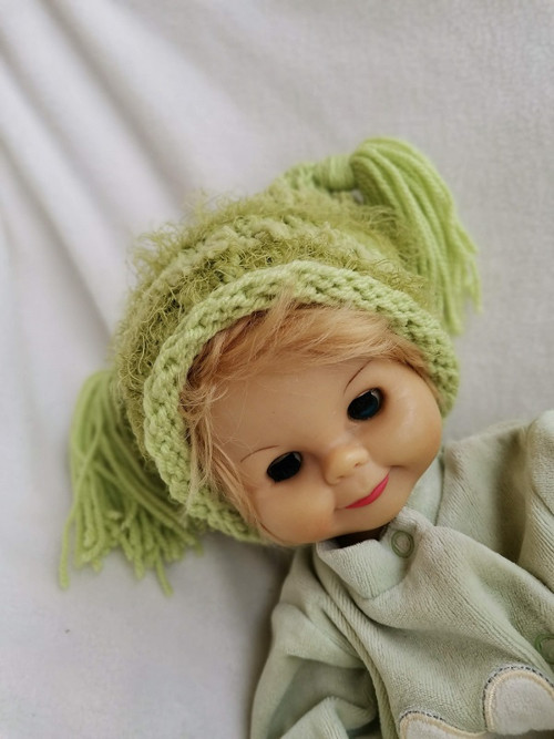 Newborn čepička zelenkavá — foto 2