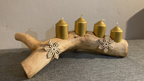 Neobvyklý adventní svícen — foto 2