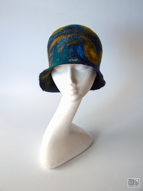Klobouk - Starry Night — foto 2