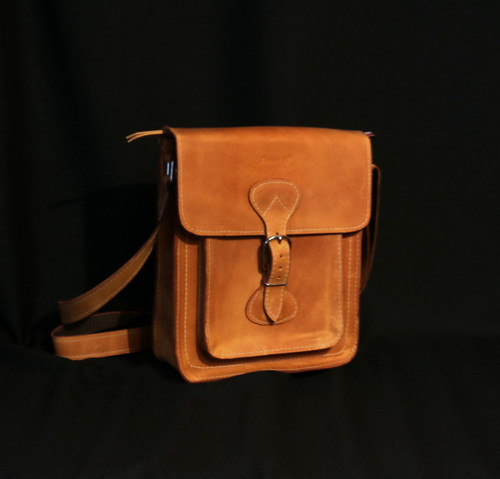 Leather Cross Body Bag Yellow, Pull Up effect — foto 3