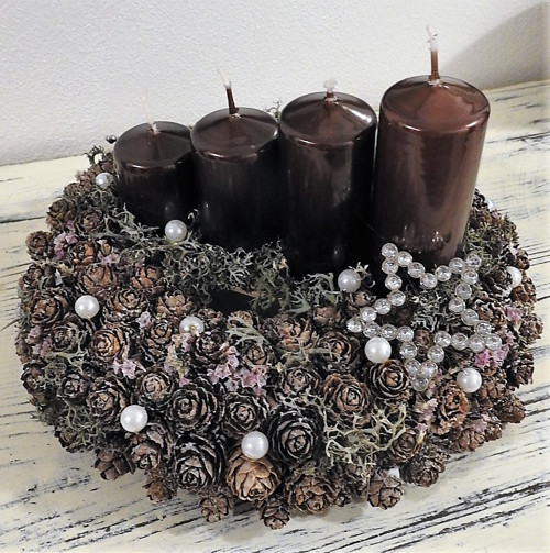 Věnec adventní modřínový — foto 3