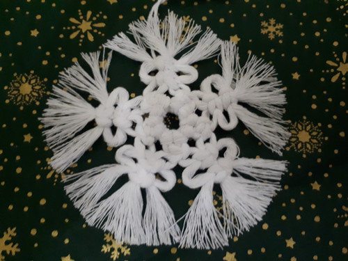 Vánoční ozdoba Bílá macramé vločka - LEVÁ — foto 3
