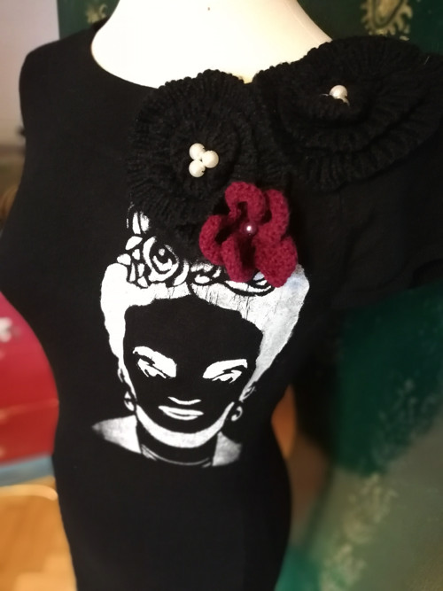 Mini s háčkovaných květem, Frida — foto 4