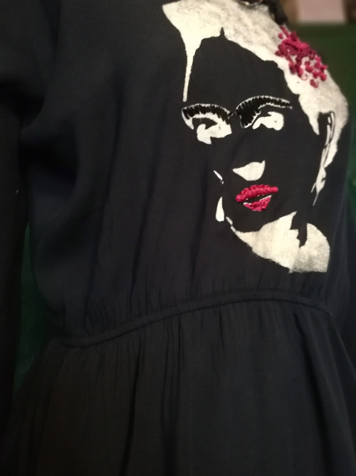 Frida vyšívaná — foto 5