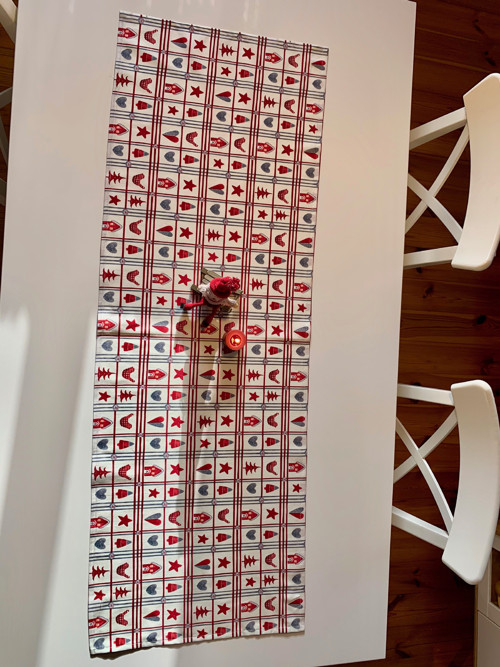 Vánoční velký běhoun- Červený vánoční patchwork — foto 2