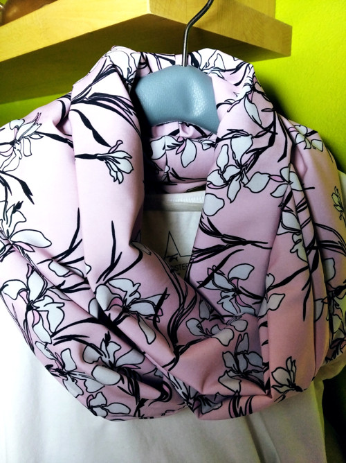 Šála růžová — foto 2