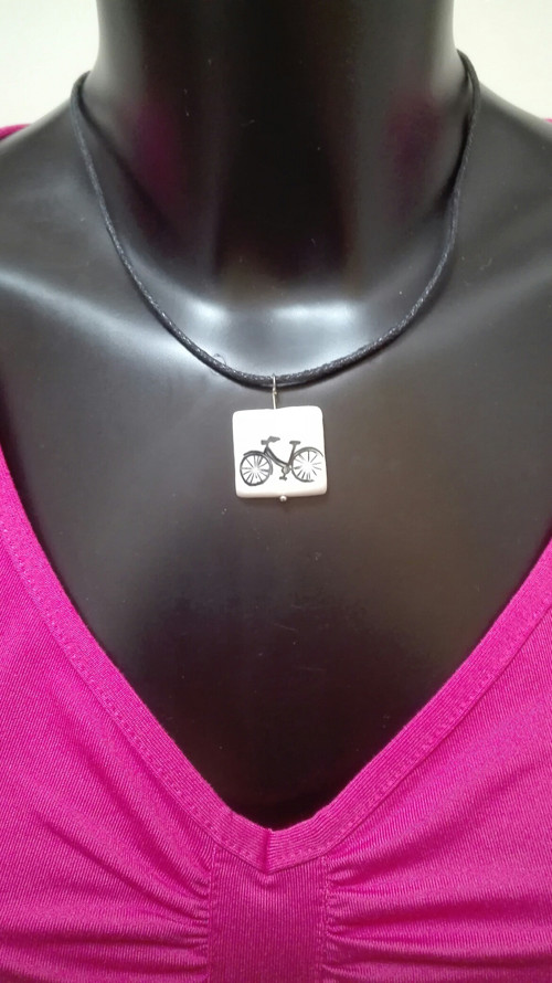 Porcelánový přívěsek Cyklistický. — foto 5