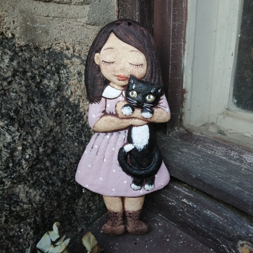 Holčička s kočkou, malovaná — foto 2