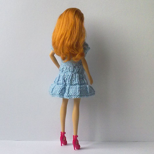 Oblečky pro Barbie - šaty — foto 4