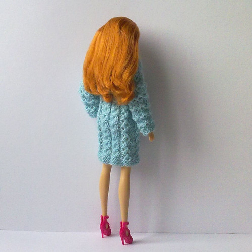Oblečky pro Barbie - kabát — foto 4