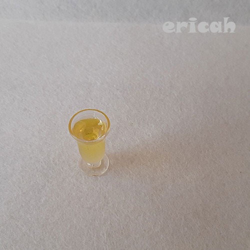 Žlutá limonáda 4 menší — foto 2