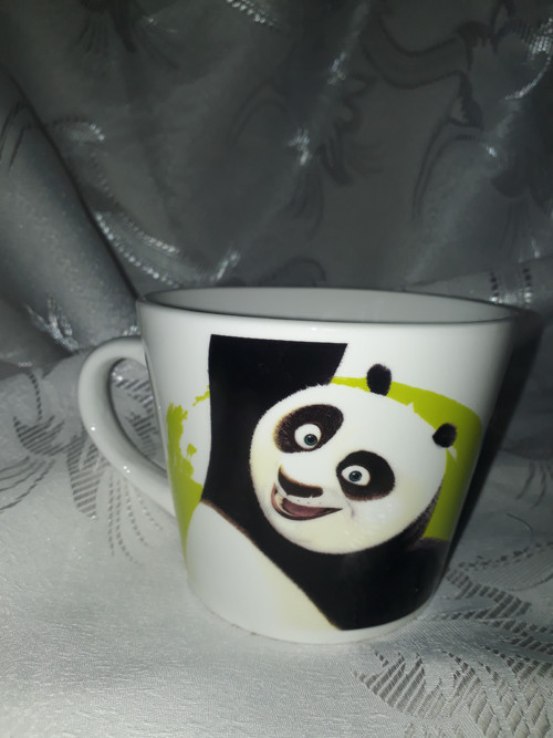 Porcelánový hrnek — foto 2
