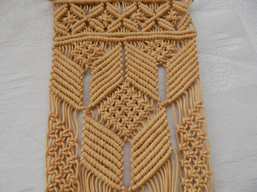 Drhaný krásný závěs na zeď - MACRAMÉ — foto 2