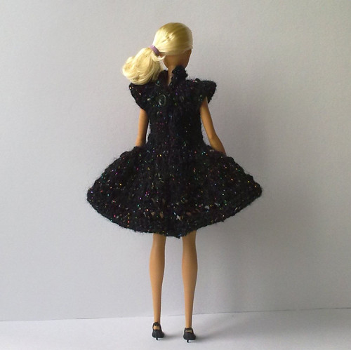 Oblečky pro Barbie - šaty — foto 3