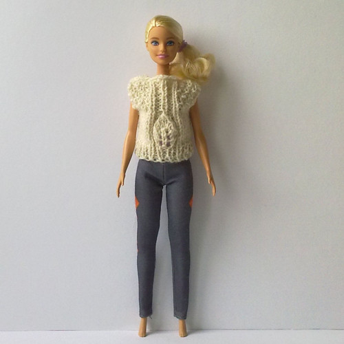 Oblečky pro Barbie - tričko — foto 2