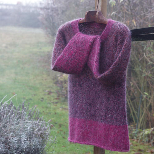 Soulad barev - purpurový pullover — foto 2