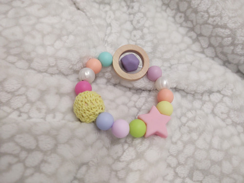Silikonové kousátko "Pastelky" — foto 3