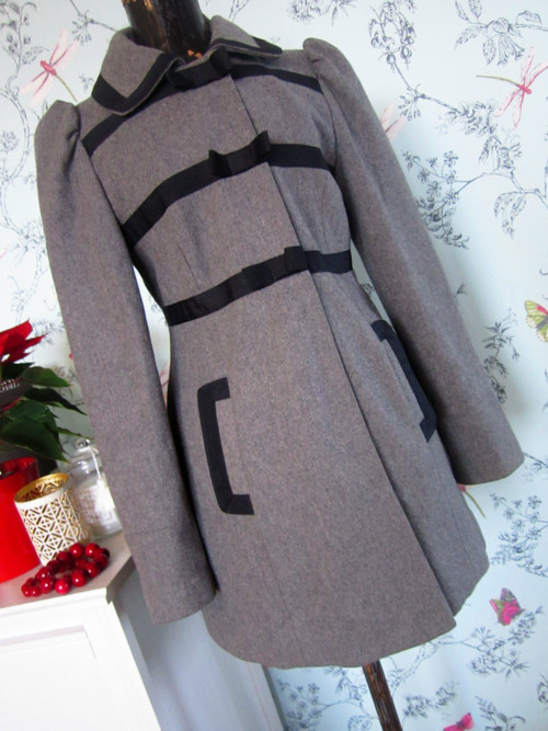Kabát ve stylu Coco Chanel — foto 4
