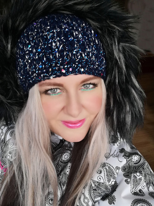 Extra třpytivá háčkovaná čepice s flitry /SKLADEM — foto 2