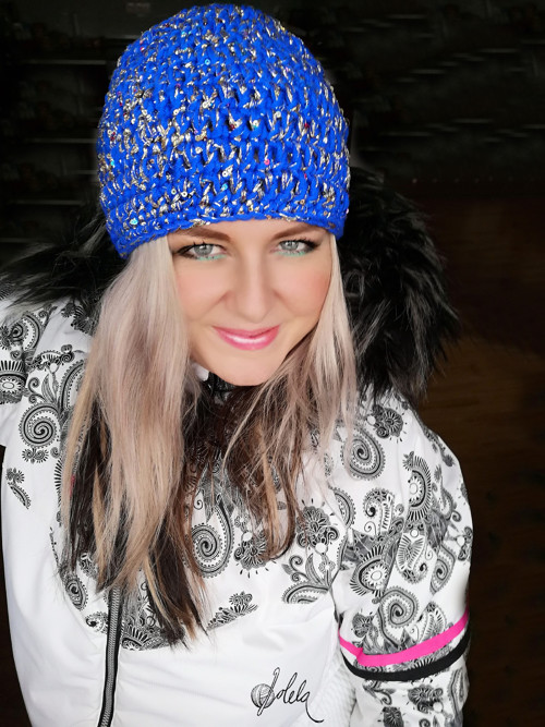 Extra třpytivá háčkovaná čepice s flitry /SKLADEM — foto 2