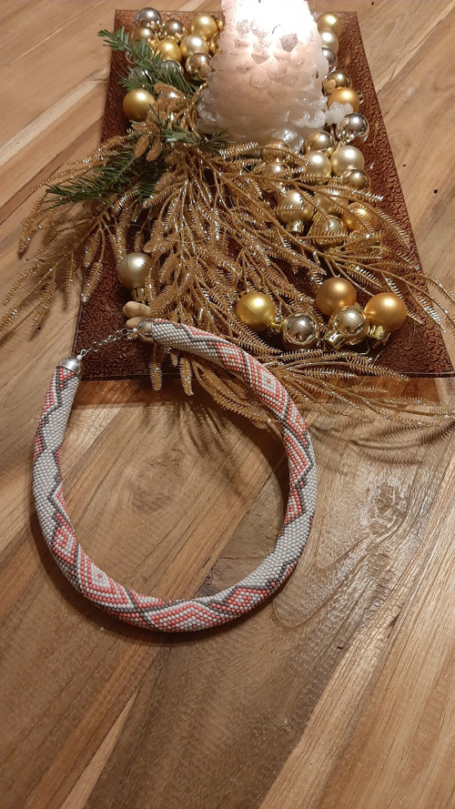 Korálkový náhrdelník — foto 2