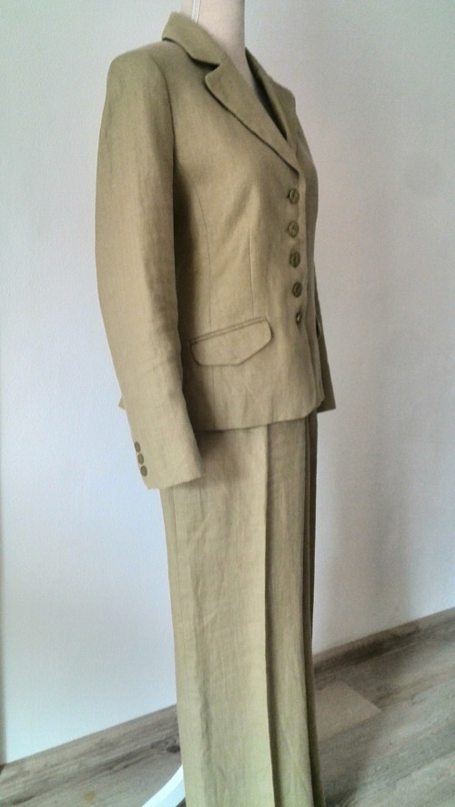 Lněný kostým — foto 2