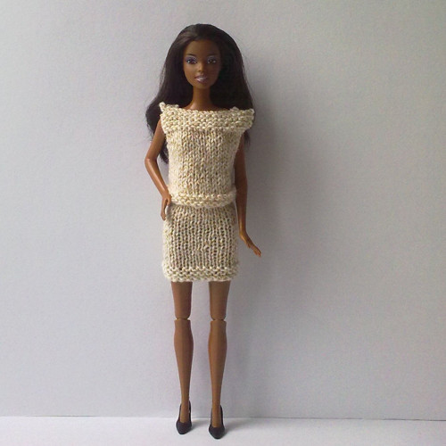Oblečky pro Barbie - tričko, sukně — foto 6